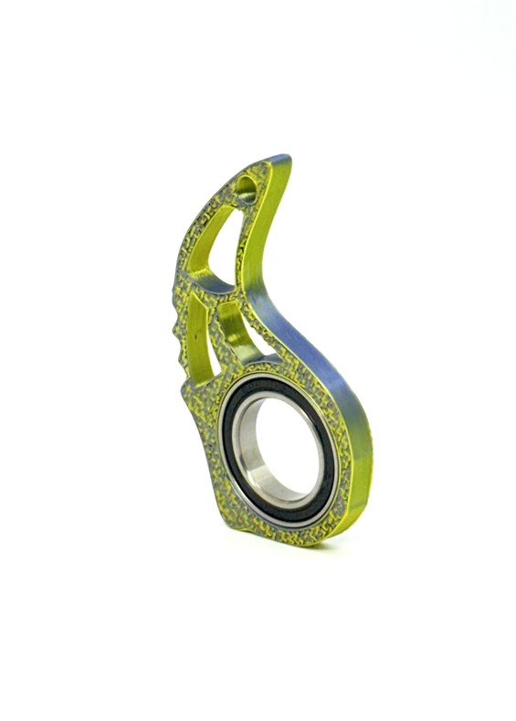 Керамбіт чорно-золотий